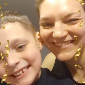 Meet your Posher, Crystal